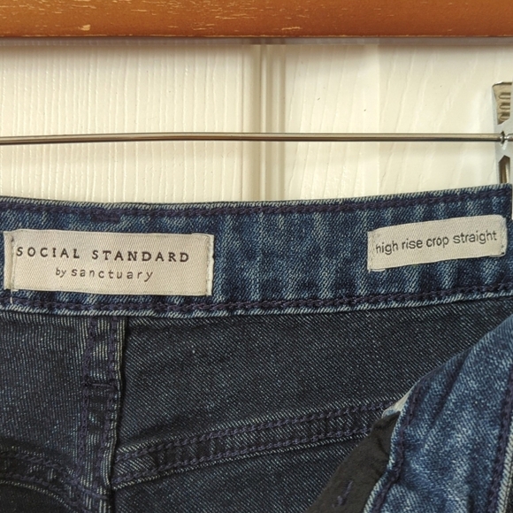 Social Standard by Sanctuary Dark Wash High Rise Cropped Straight Leg Jeans 6 - Picture 8 of 16